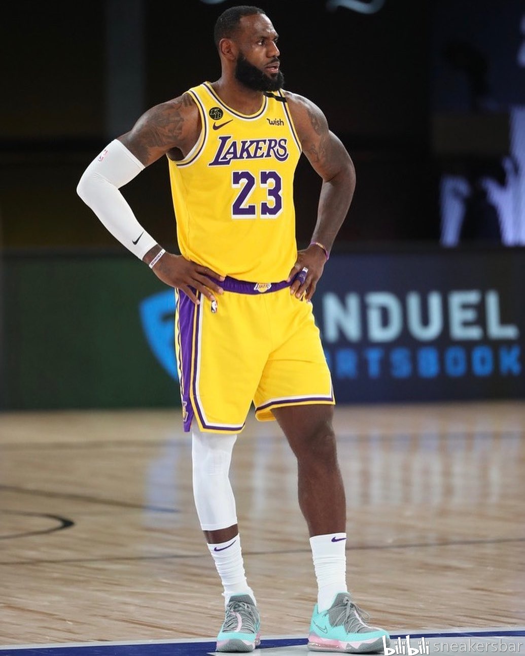 再次展现了 再次展现了