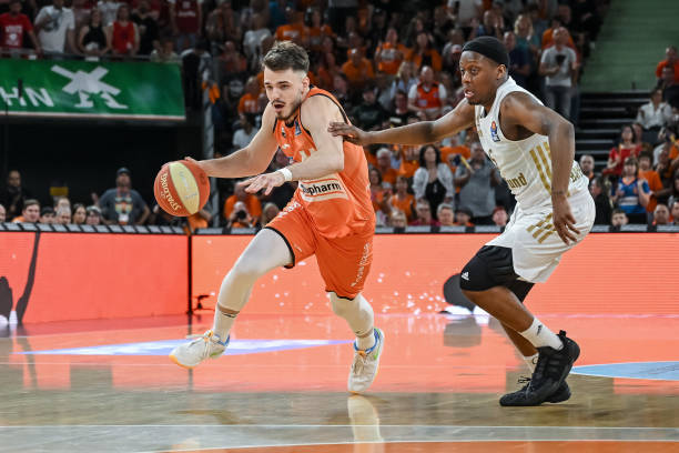 力两方面问 力两方面问