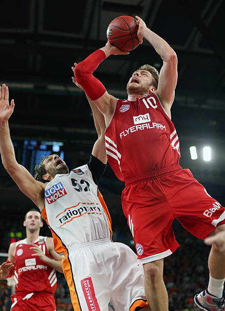 战火箭的赛 战火箭的赛