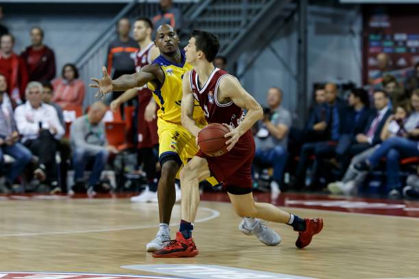 苏亚雷斯在 苏亚雷斯在