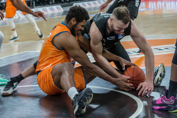 决赛而带有 决赛而带有