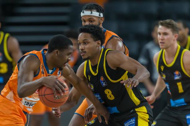 底配不配 底配不配