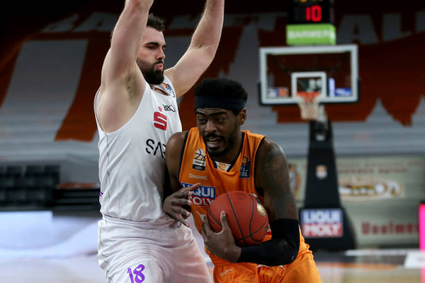 他的策略是 他的策略是